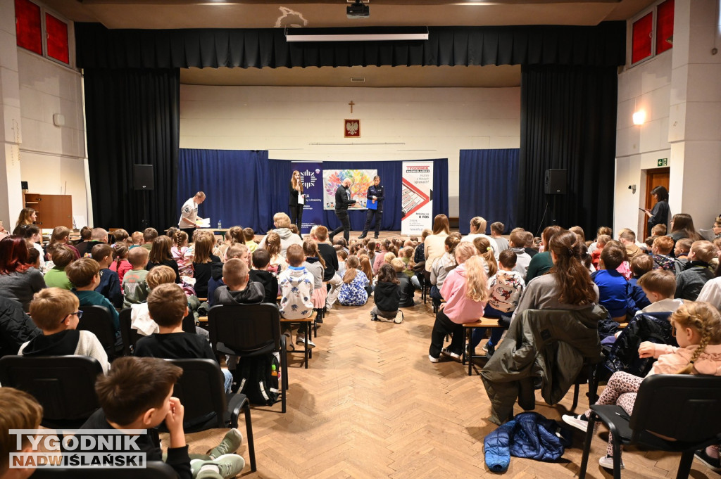 Kampania „Babciu, Dziadku – nie daj się oszustom!”