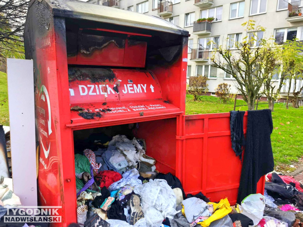 Spalony kontener na odzież w Tarnobrzegu