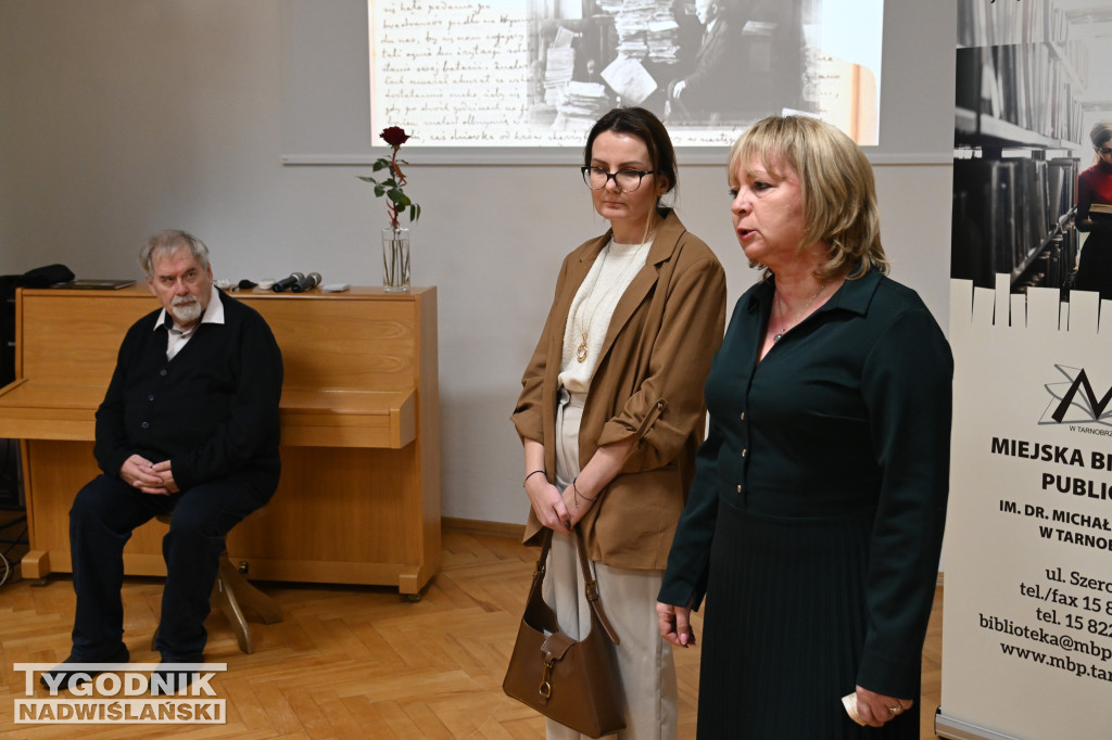 W Tarnobrzegu otwarto wystawę poświęconą M. Marczakowi