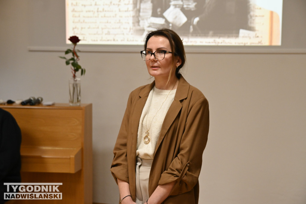 W Tarnobrzegu otwarto wystawę poświęconą M. Marczakowi