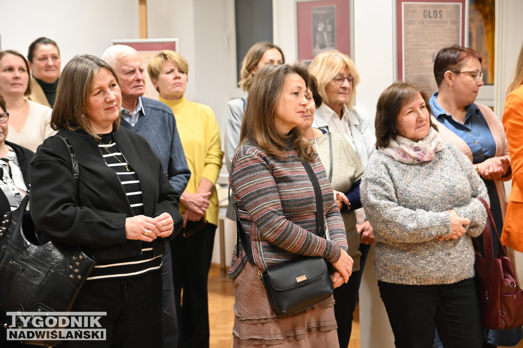 W Tarnobrzegu otwarto wystawę poświęconą M. Marczakowi