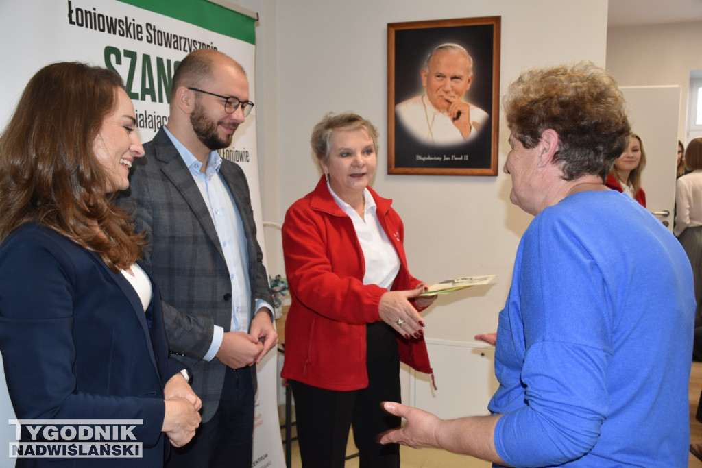 Moc małych społeczności w Łoniowie