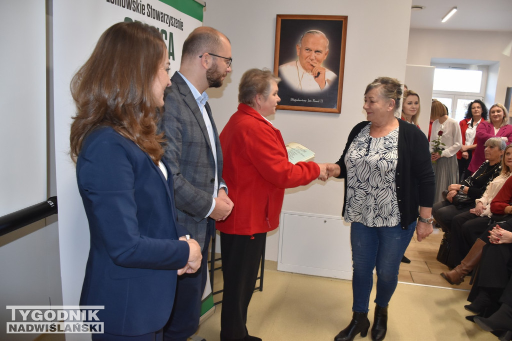 Moc małych społeczności w Łoniowie