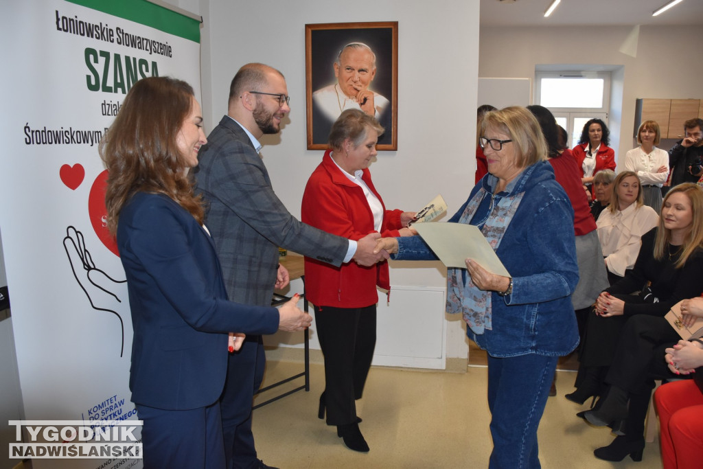 Moc małych społeczności w Łoniowie