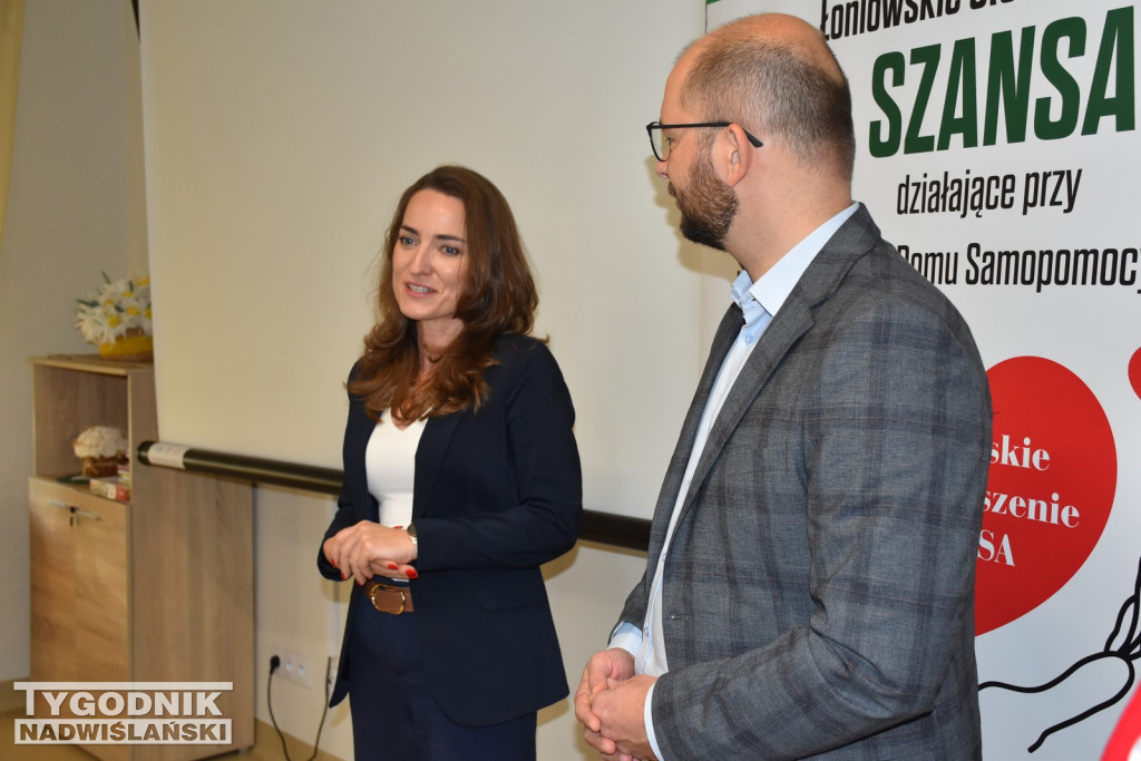 Moc małych społeczności w Łoniowie