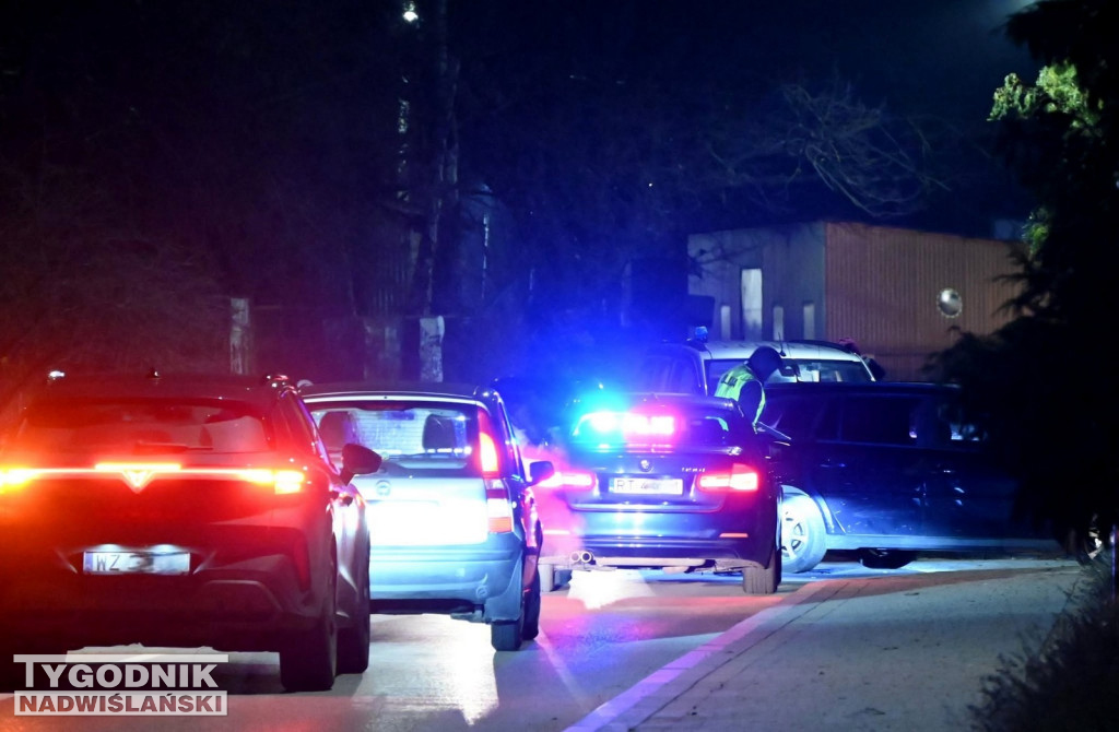 Opel Vectra wjechał w Mercedesa na ulicy Warszawskiej