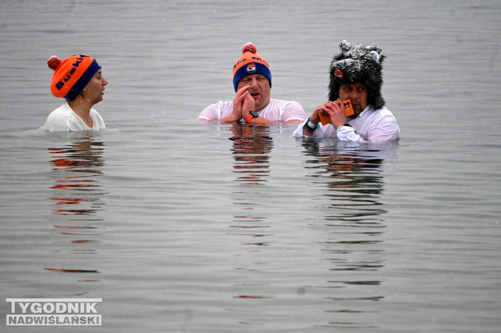 Śnieżne Jezioro Aniołów nad Jeziorem Tarnobrzeskim