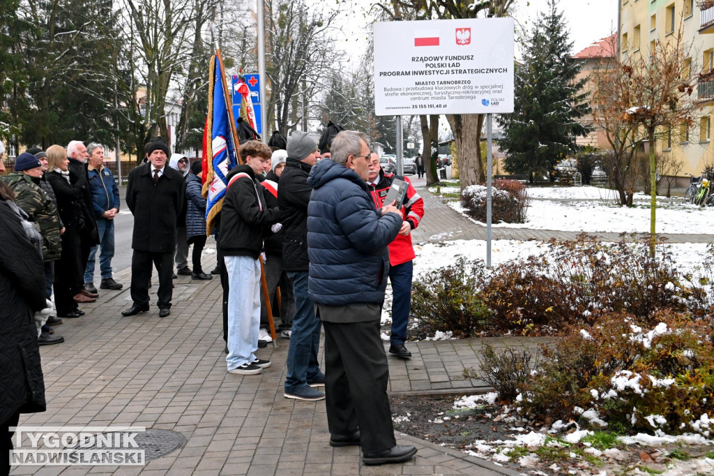Nadanie imienia PCK skwerowi w Tarnobrzegu