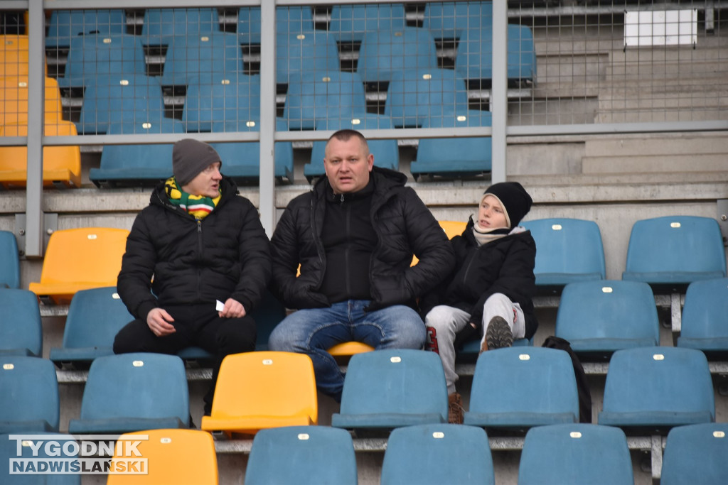 Zdjęcia z trybun z meczu Siarka - Świdniczanka