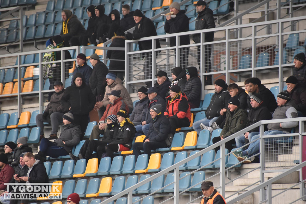 Zdjęcia z trybun z meczu Siarka - Świdniczanka
