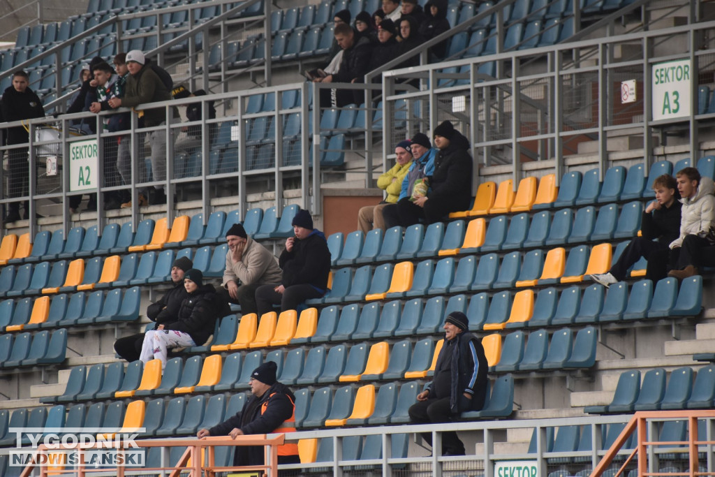 Zdjęcia z trybun z meczu Siarka - Świdniczanka