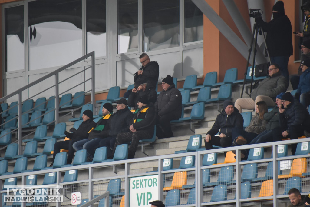 Zdjęcia z trybun z meczu Siarka - Świdniczanka
