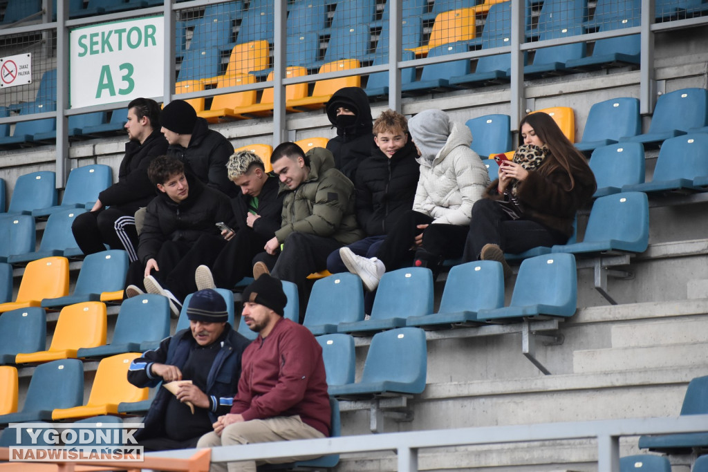 Zdjęcia z trybun z meczu Siarka - Świdniczanka