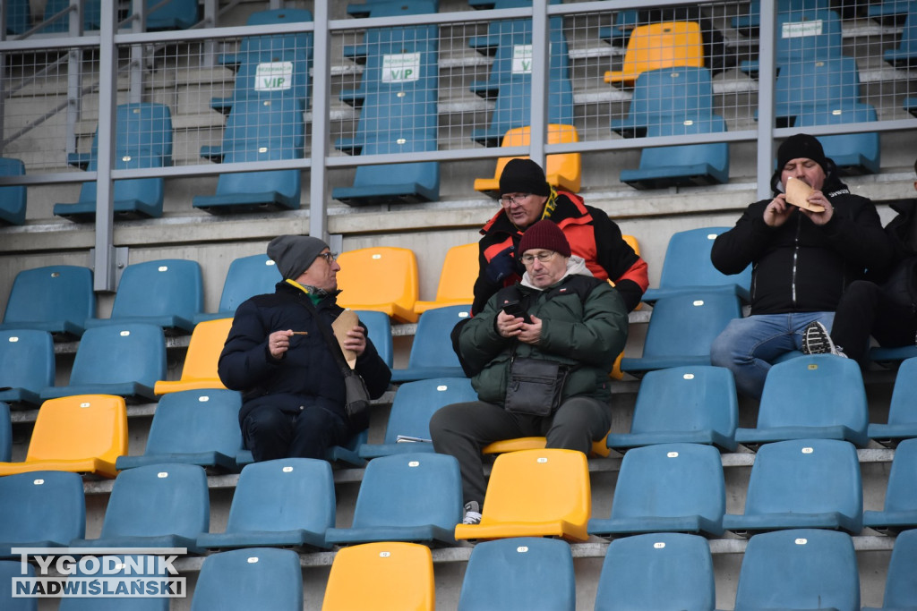 Zdjęcia z trybun z meczu Siarka - Świdniczanka