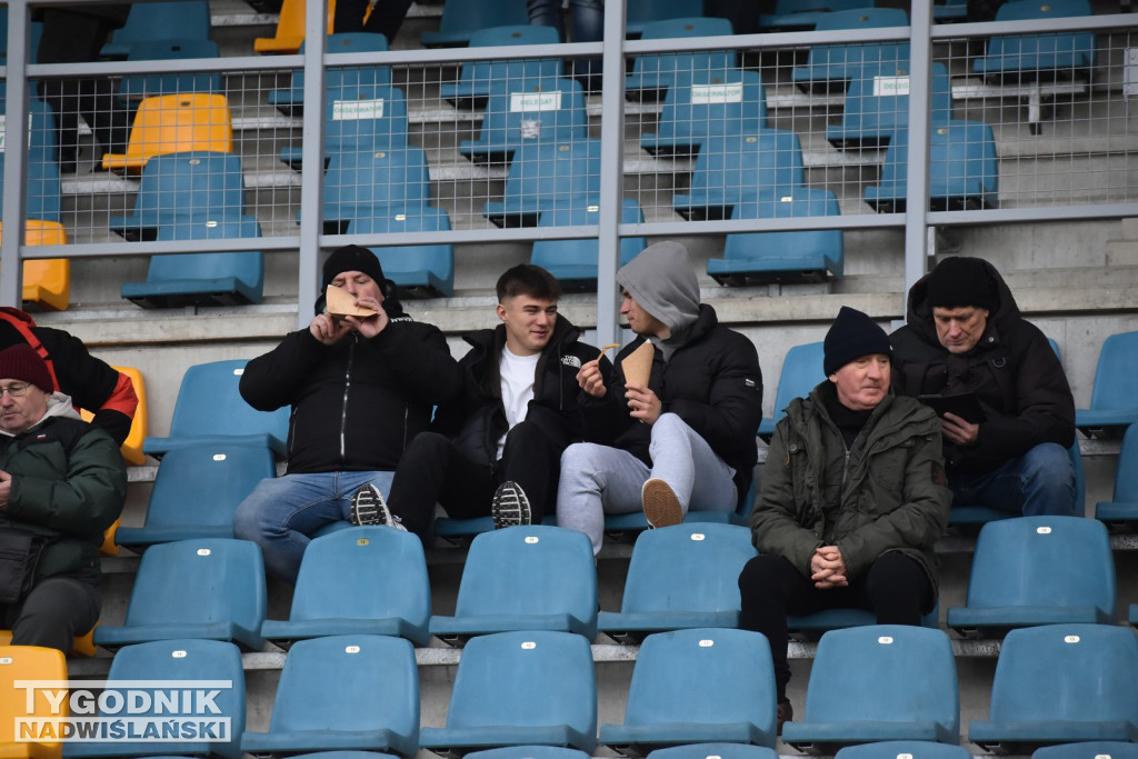 Zdjęcia z trybun z meczu Siarka - Świdniczanka