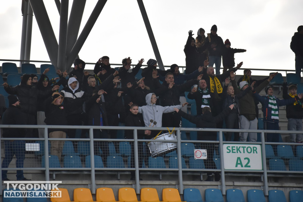 Zdjęcia z trybun z meczu Siarka - Świdniczanka
