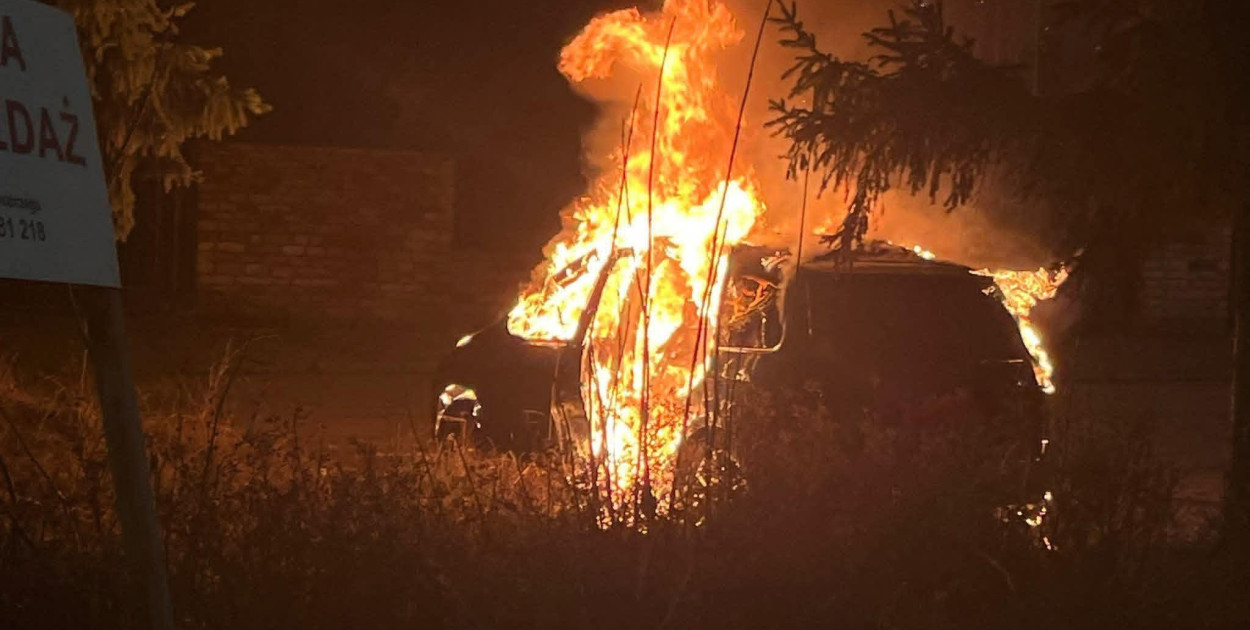 Pożar samochodu w Tarnobrzegu