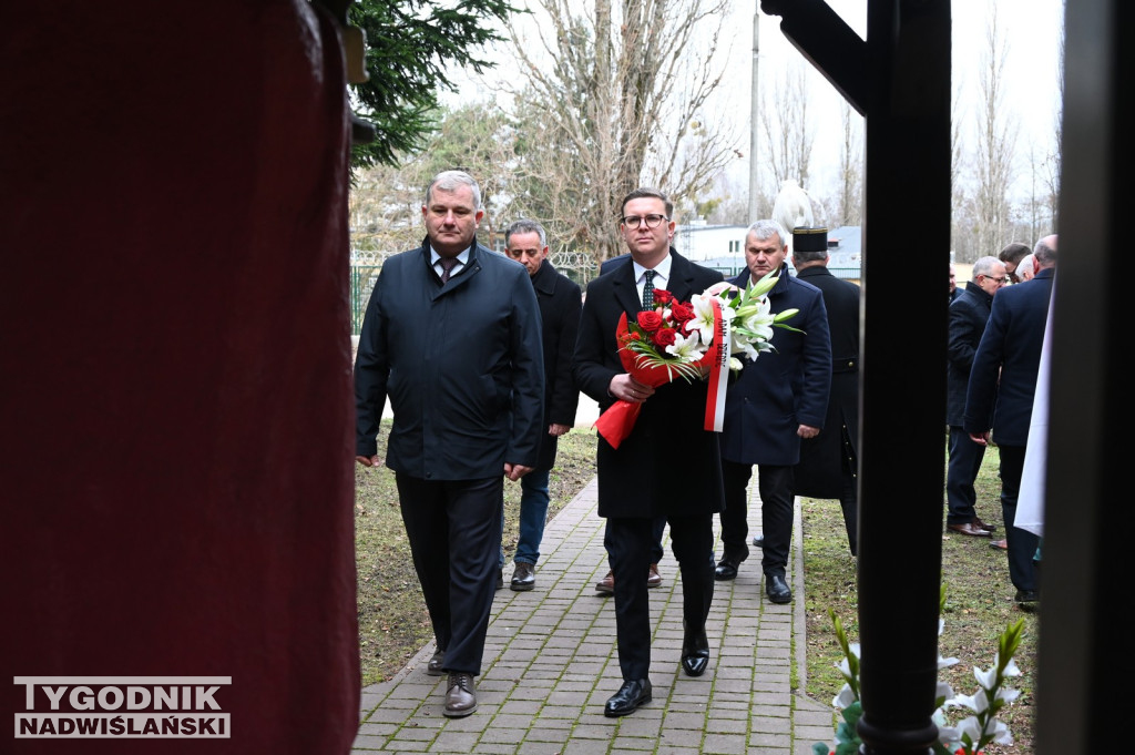 Uroczystość pod pomnikiem św. Barbary w Machowie