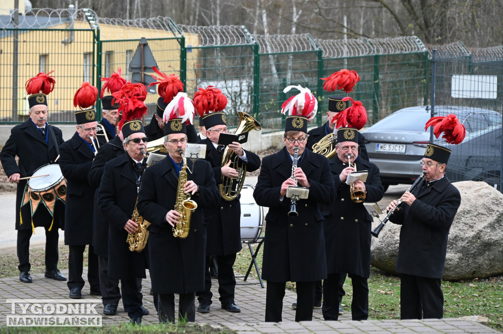 Uroczystość pod pomnikiem św. Barbary w Machowie