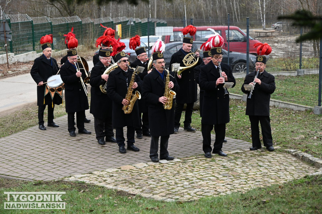 Uroczystość pod pomnikiem św. Barbary w Machowie