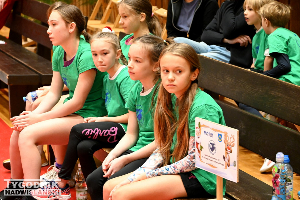 Sportowe Mikołajki na hali w Tarnobrzegu