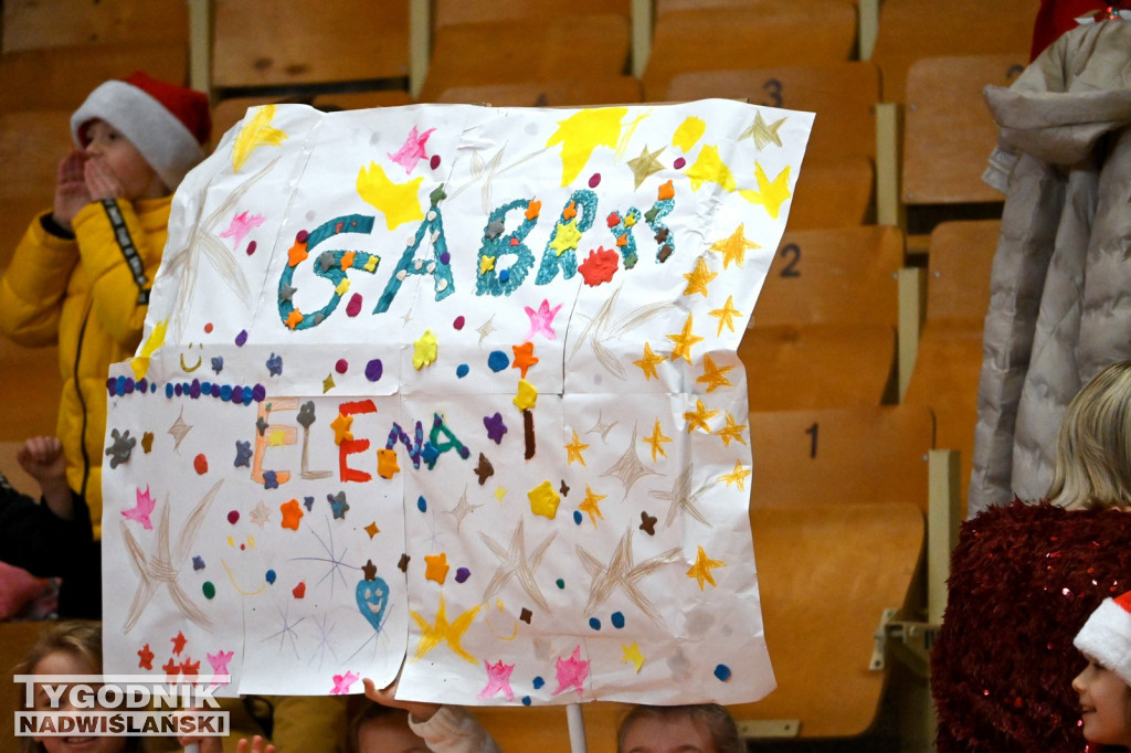 Sportowe Mikołajki na hali w Tarnobrzegu