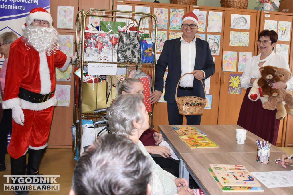 Mikołaj w DPS w Sandomierzu