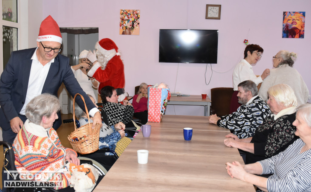 Mikołaj w DPS w Sandomierzu