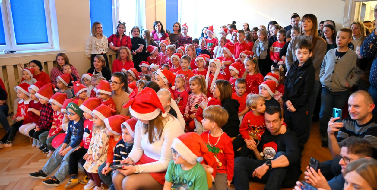 Mikołajkowe widowisko w Przedszkolu nr 6 w Tarnobrzegu