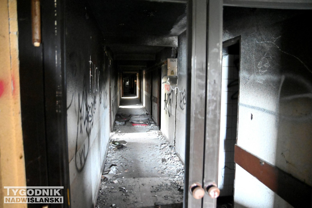 Zrujnowany Hotel Nadwiślański w Tarnobrzegu