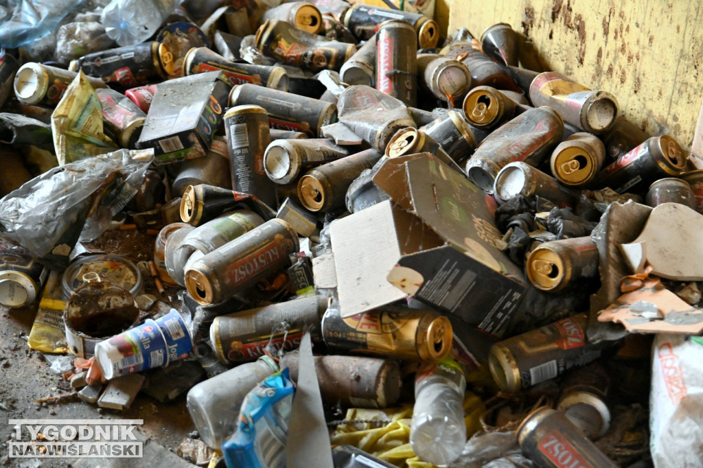 Zrujnowany Hotel Nadwiślański w Tarnobrzegu