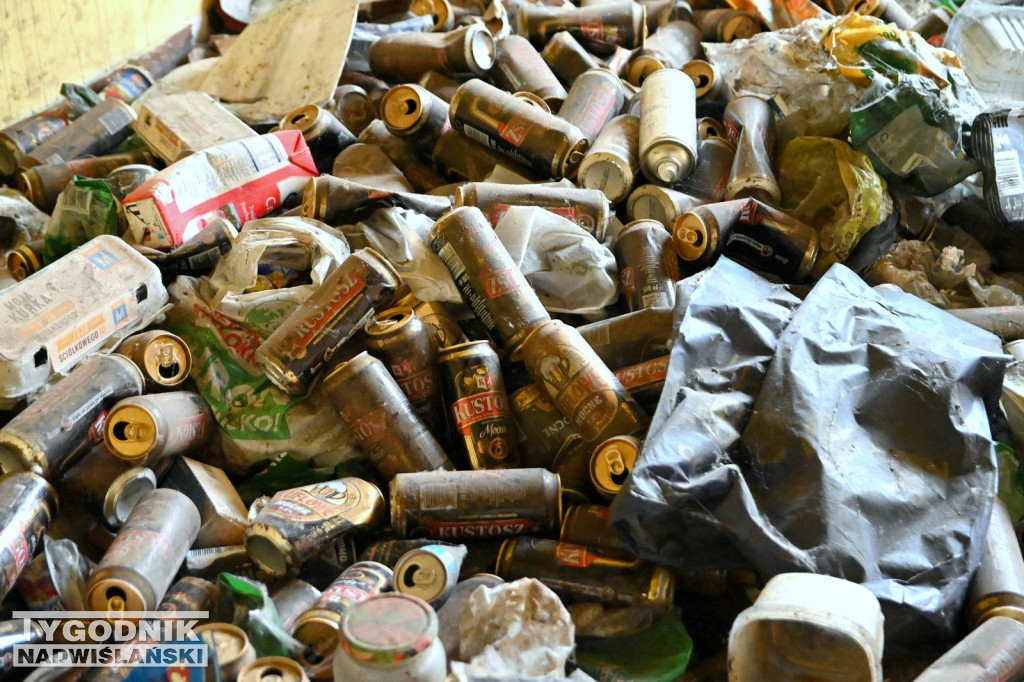 Zrujnowany Hotel Nadwiślański w Tarnobrzegu