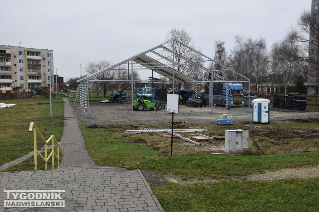 Budowa lodowiska w Tarnobrzegu