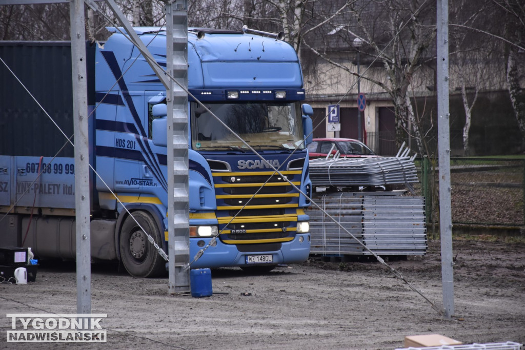 Budowa lodowiska w Tarnobrzegu