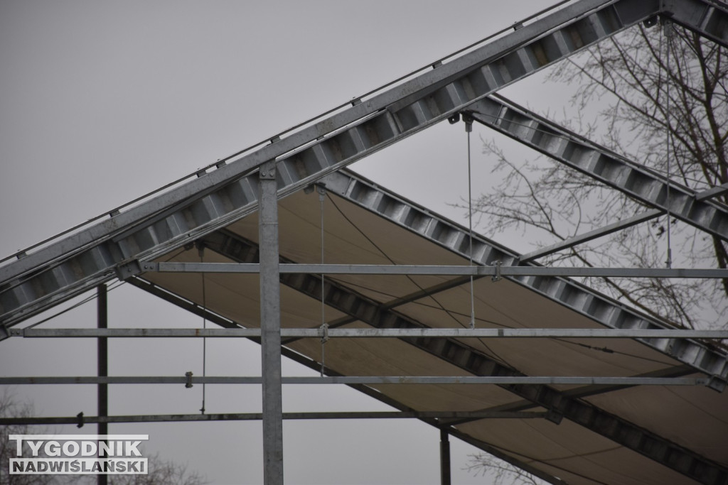 Budowa lodowiska w Tarnobrzegu