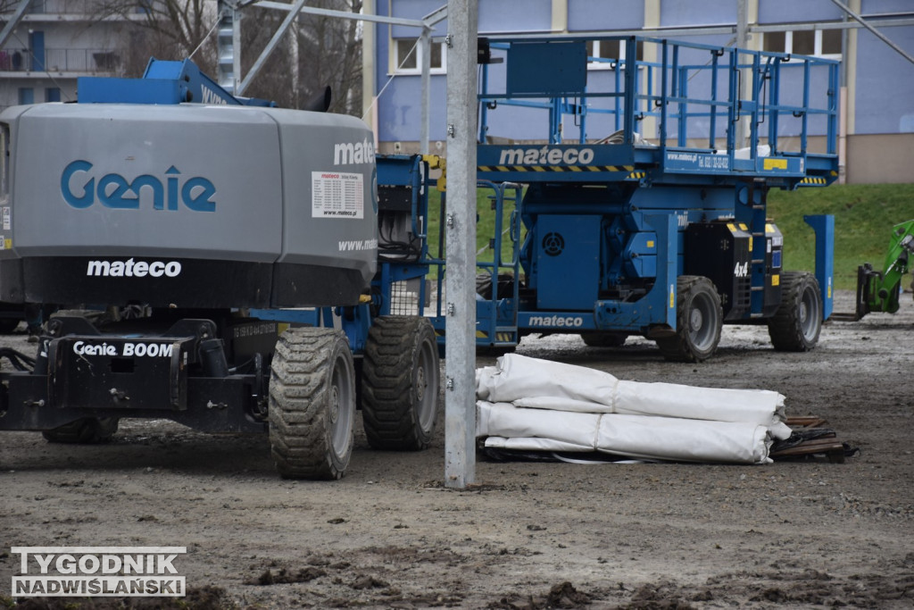Budowa lodowiska w Tarnobrzegu