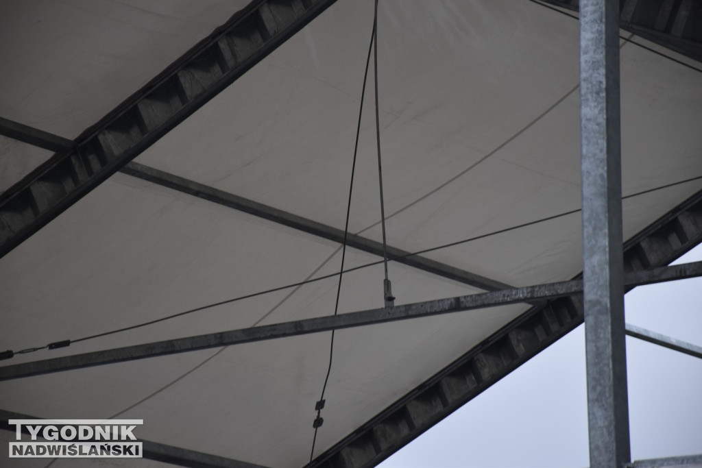 Budowa lodowiska w Tarnobrzegu