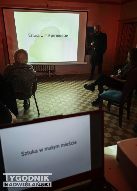 Witryna Sztuki w Tarnobrzegu ponownie otwarta