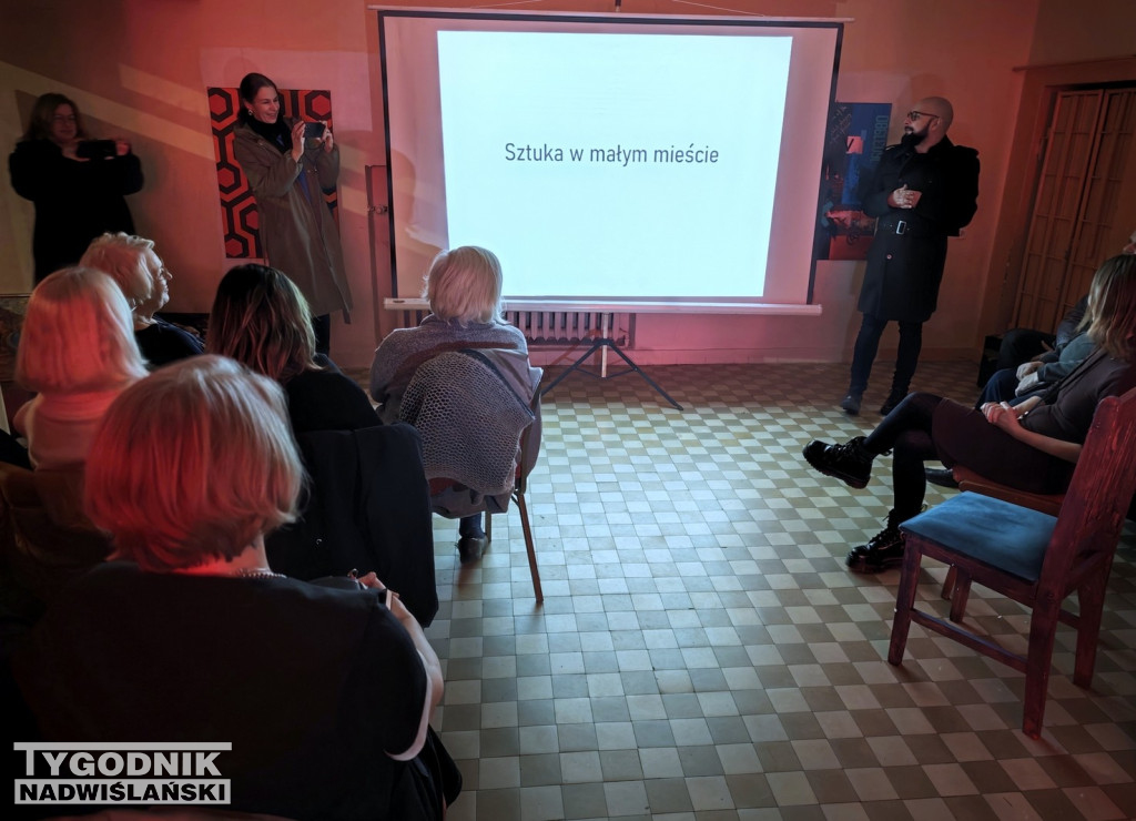 Witryna Sztuki w Tarnobrzegu ponownie otwarta