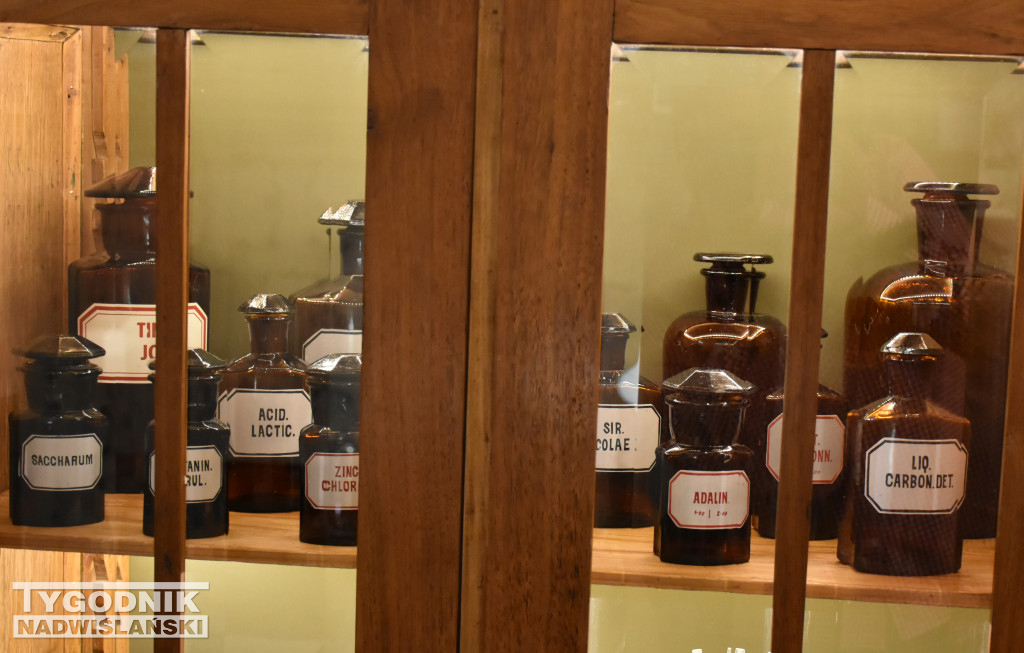 Wystawa poświęcona służbie zdrowia