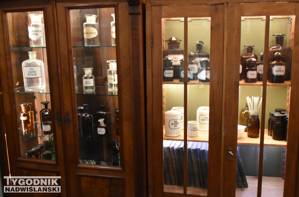 Wystawa poświęcona służbie zdrowia