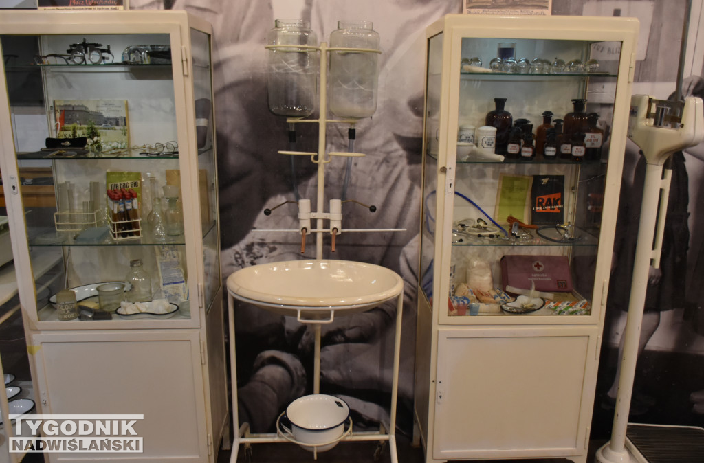 Wystawa poświęcona służbie zdrowia