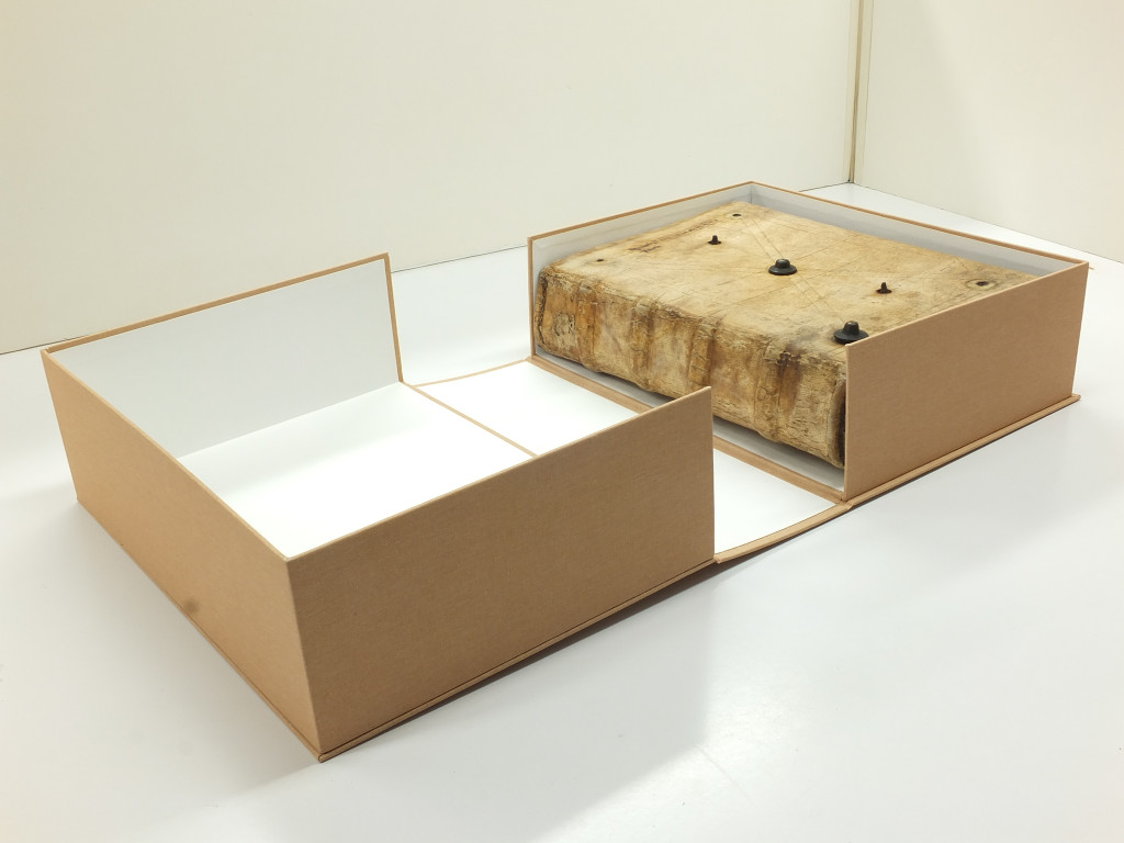 Konserwacja rękopisów Biblioteki Diecezjalnej