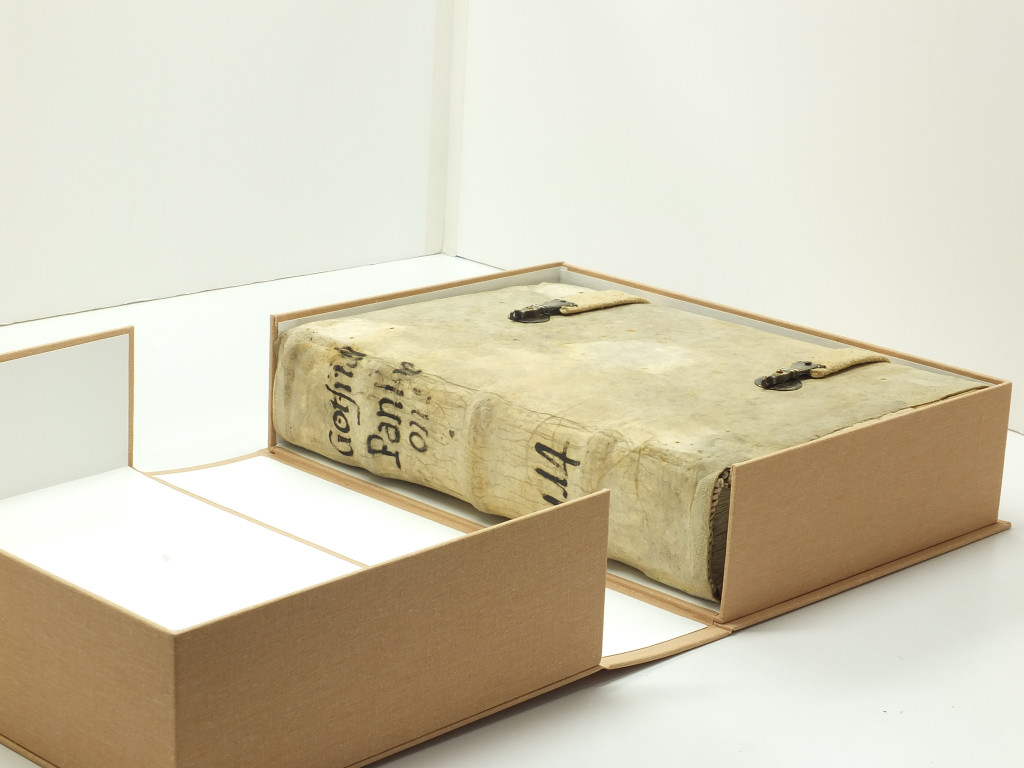 Konserwacja rękopisów Biblioteki Diecezjalnej