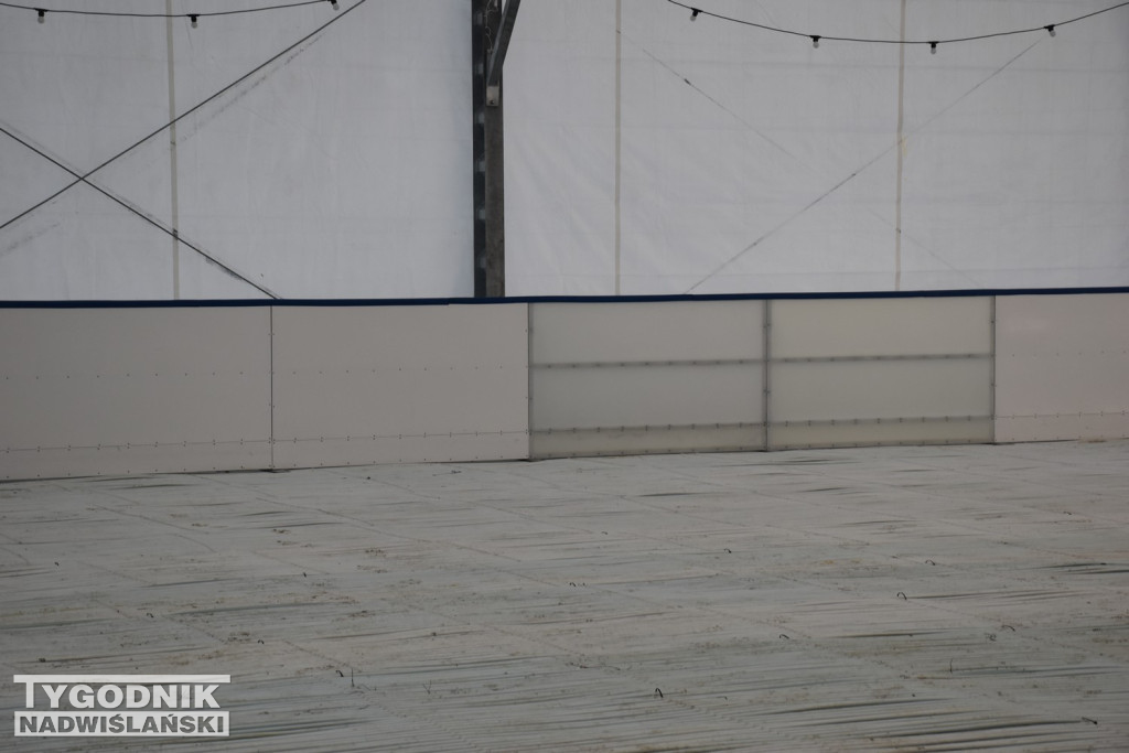 Lodowisko w Tarnobrzegu - stan na 19.12.2025 r.