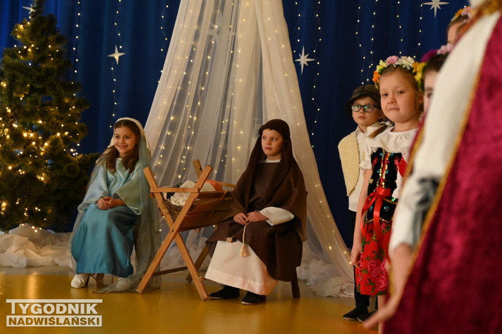 Jasełka w Przedszkolu nr 12 w Tarnobrzegu