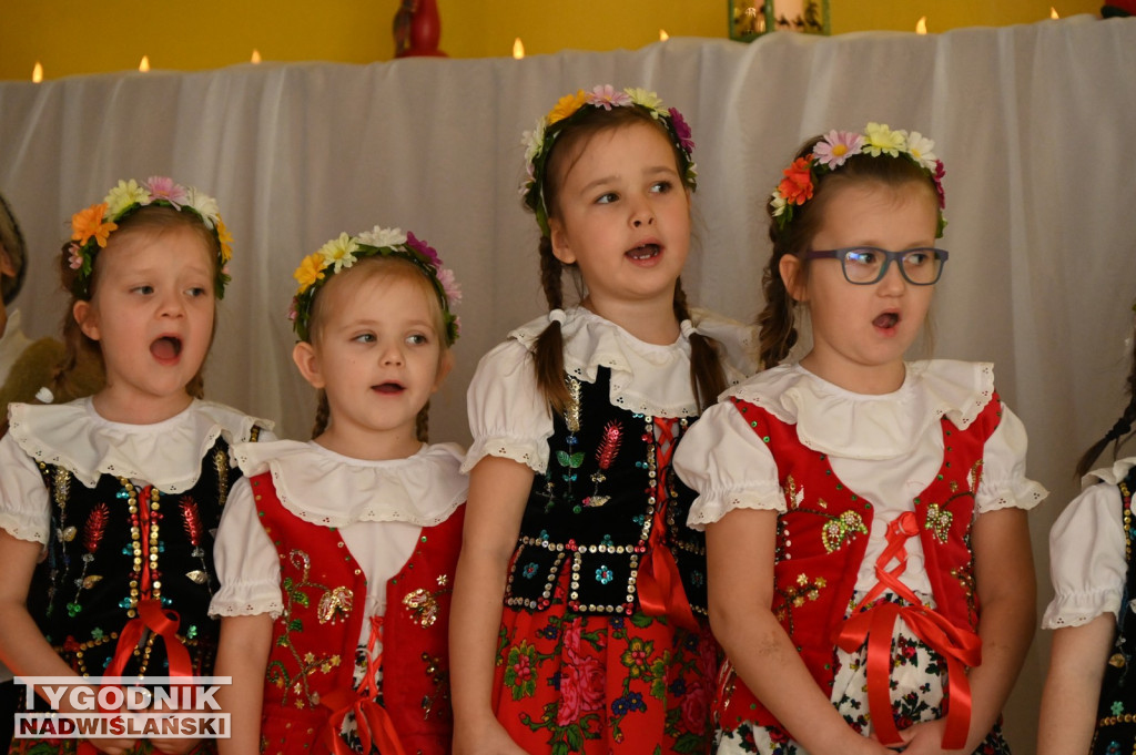 Jasełka w Przedszkolu nr 12 w Tarnobrzegu