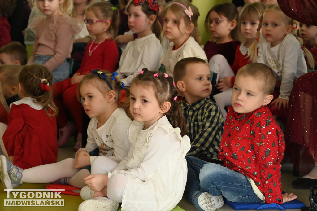 Jasełka w Przedszkolu nr 12 w Tarnobrzegu