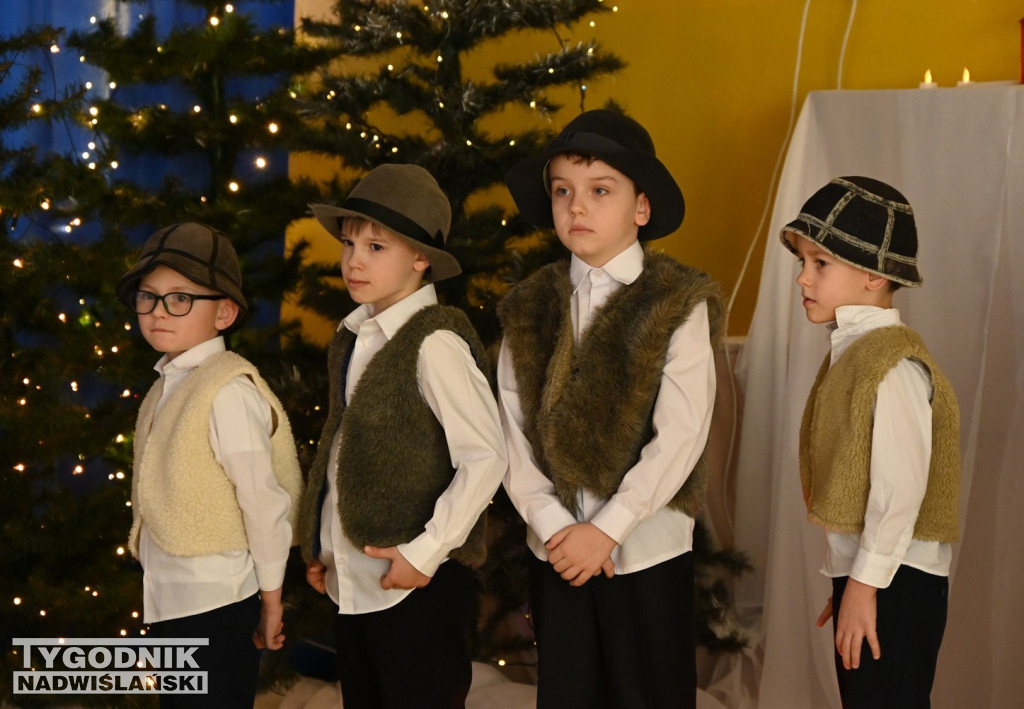 Jasełka w Przedszkolu nr 12 w Tarnobrzegu