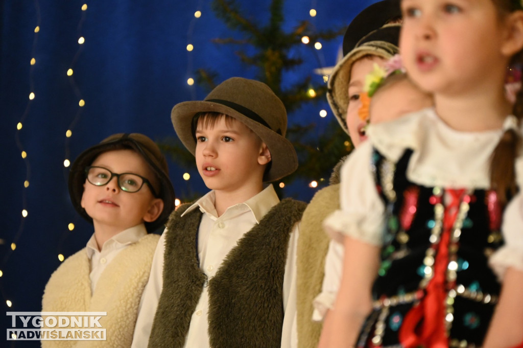 Jasełka w Przedszkolu nr 12 w Tarnobrzegu